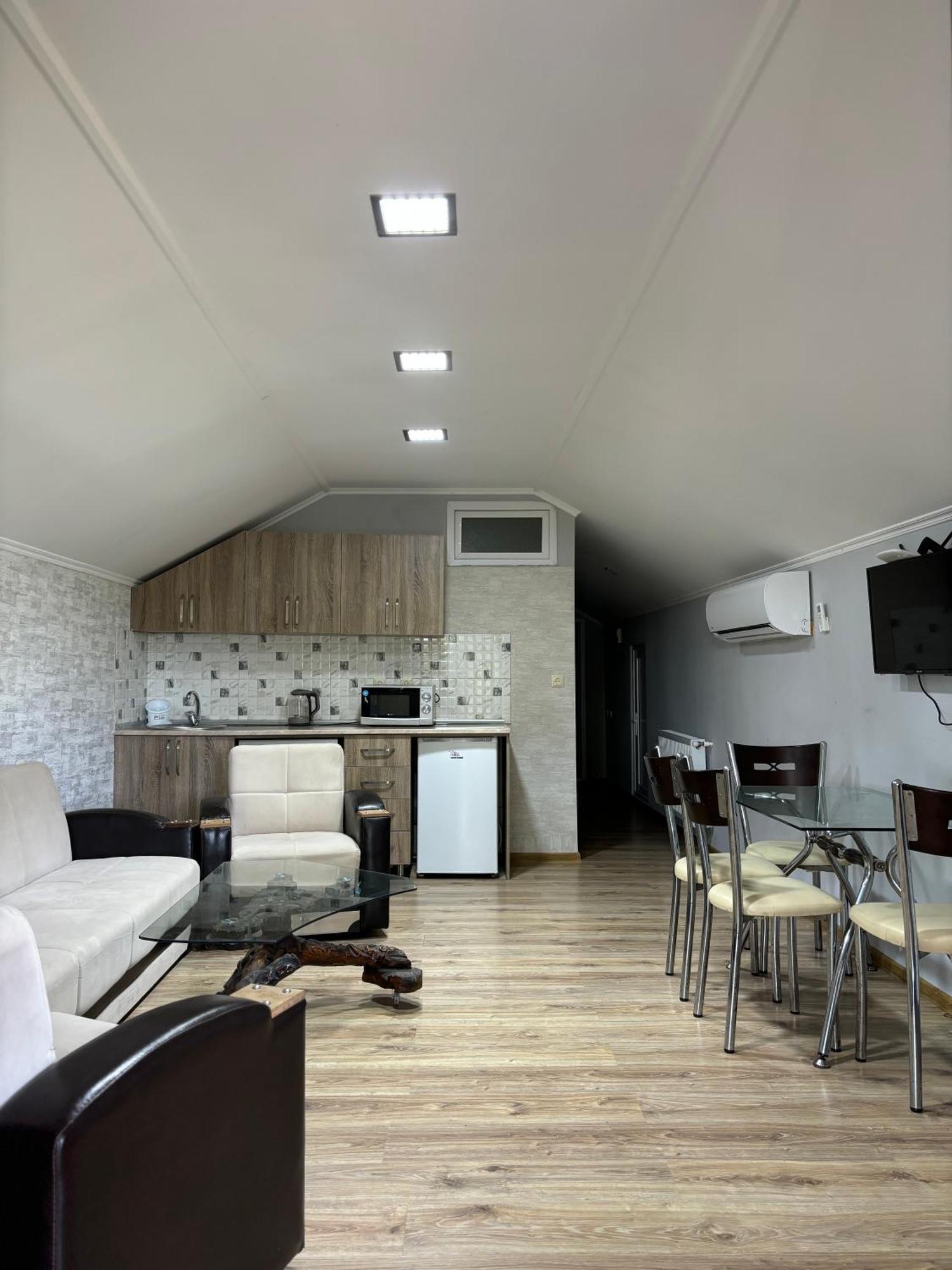Apartment Green House Makhinjauri Bagian luar foto