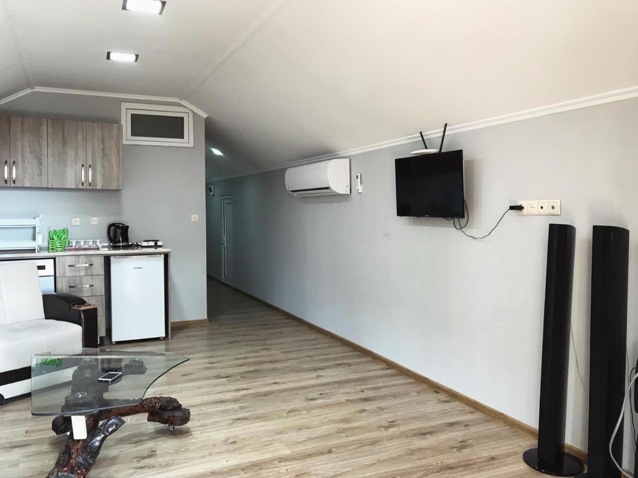 Apartment Green House Makhinjauri Bagian luar foto