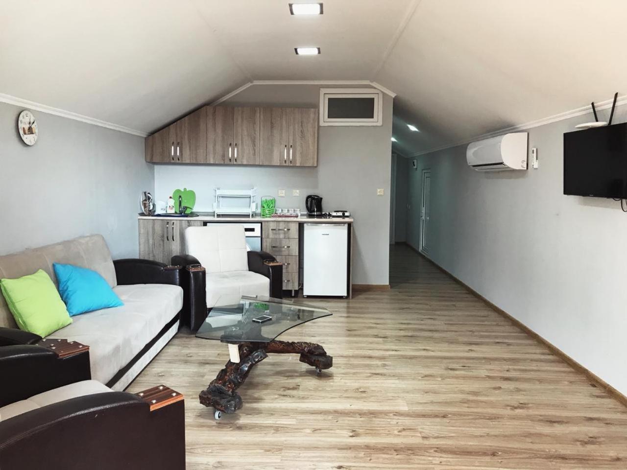 Apartment Green House Makhinjauri Bagian luar foto
