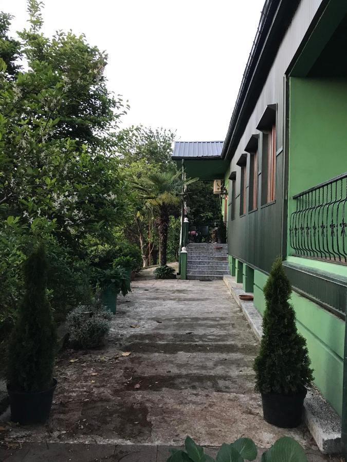 Apartment Green House Makhinjauri Bagian luar foto